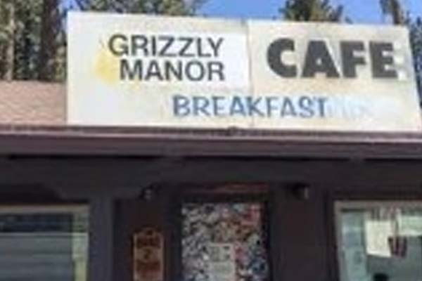 Grizzly Manor Cafe