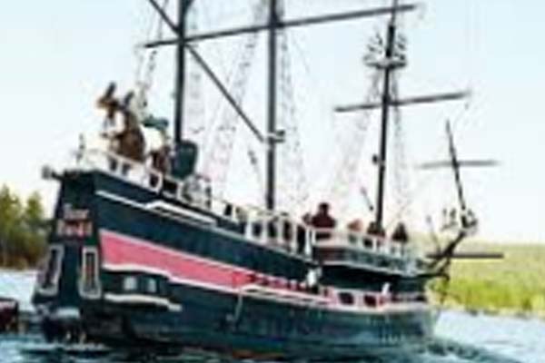Pirate Ship at Holloway's Marina